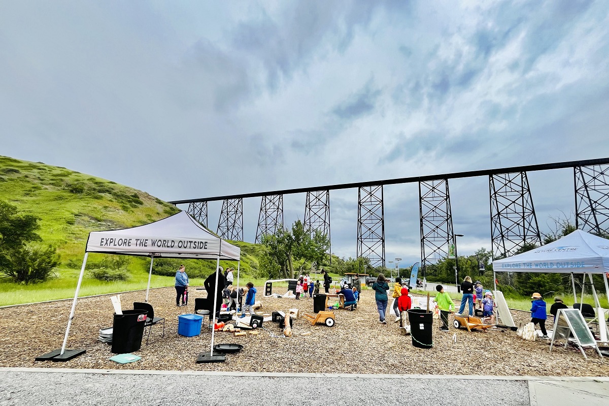 Nature Play Pop Up With Lethbridge Plays